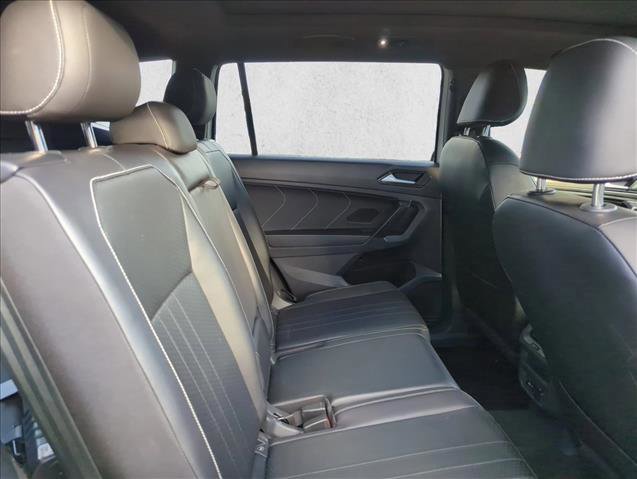 Used 2022 Volkswagen Tiguan SE R-Line image 23