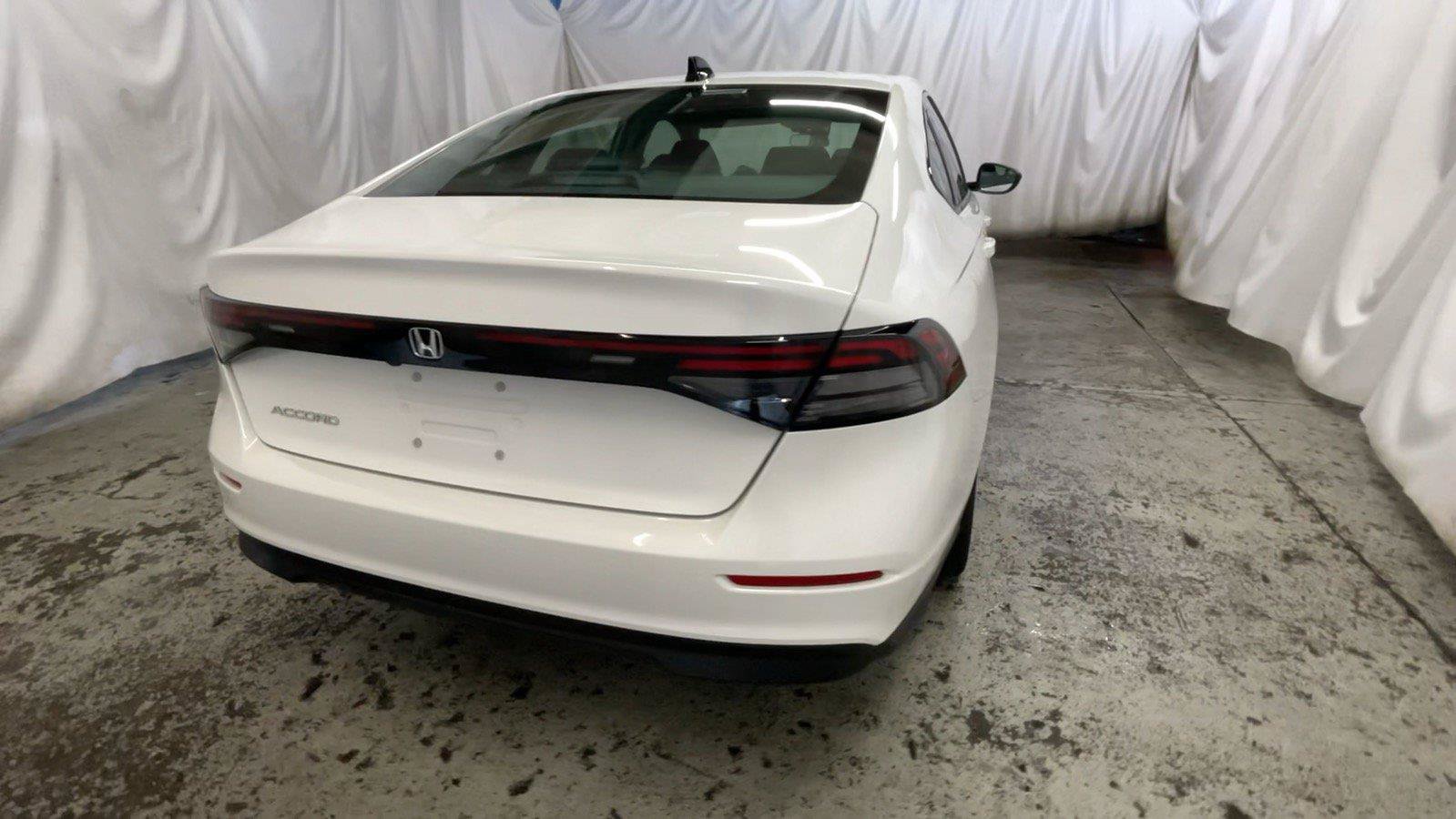 Used 2025 Honda Accord SE image 7