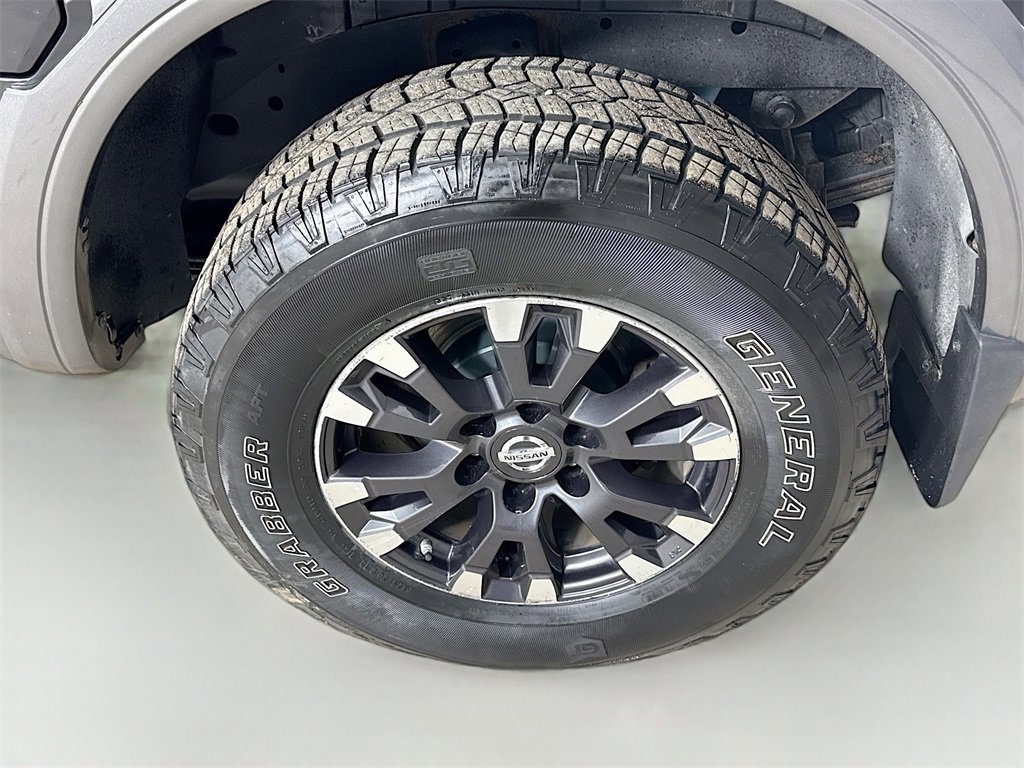 Used 2017 Nissan Titan PRO-4X image 34