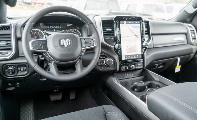 New 2026 RAM 1500 4x4 Crew Cab image 9