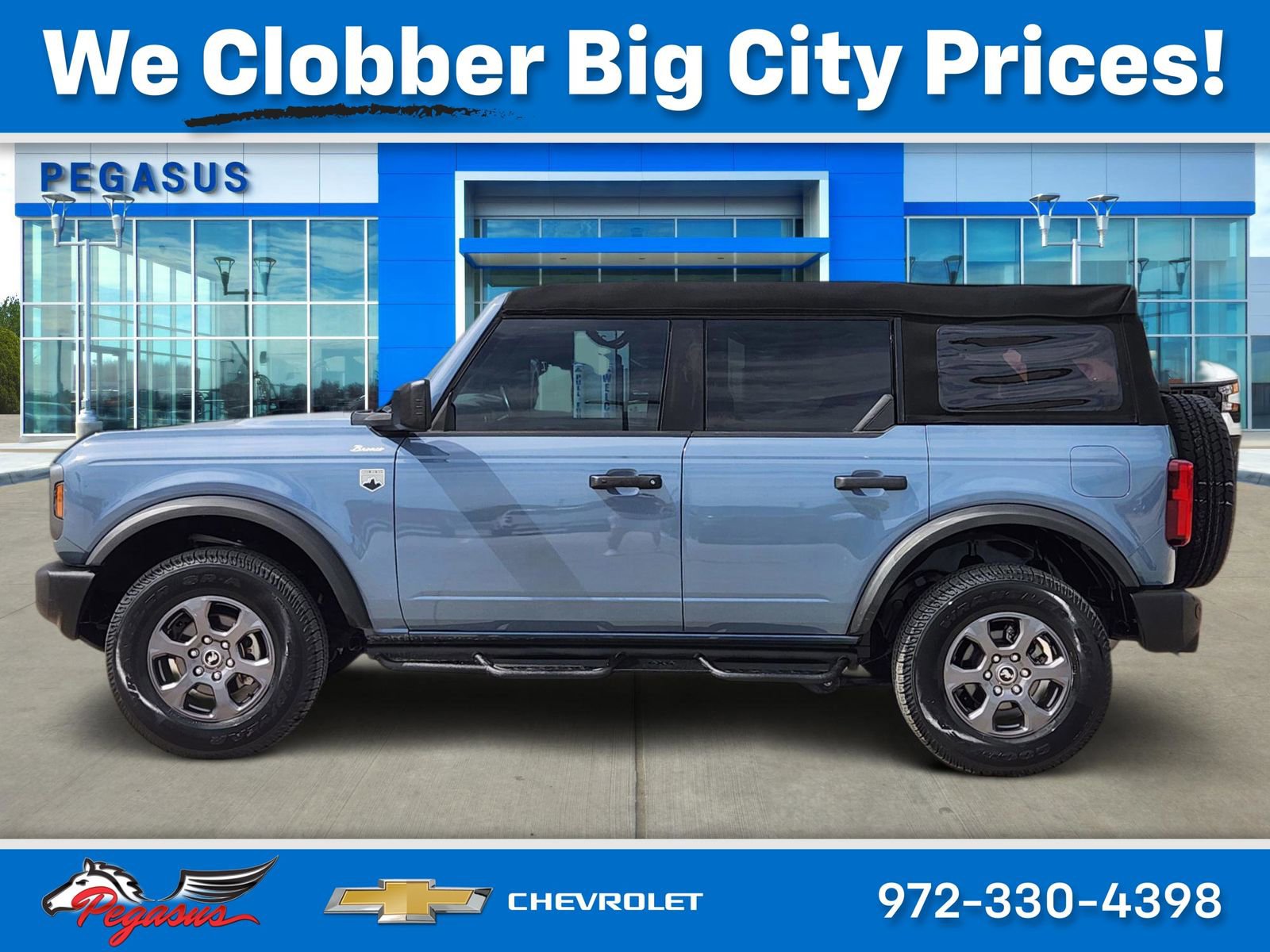 Used 2023 Ford Bronco Big Bend image 3