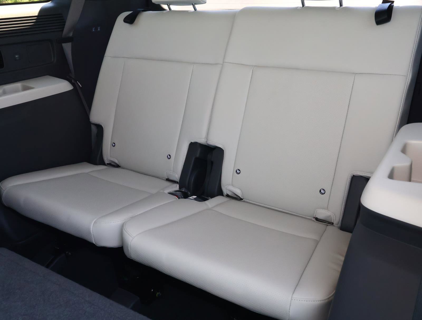 Used 2026 Hyundai Santa Fe SEL FWD image 19