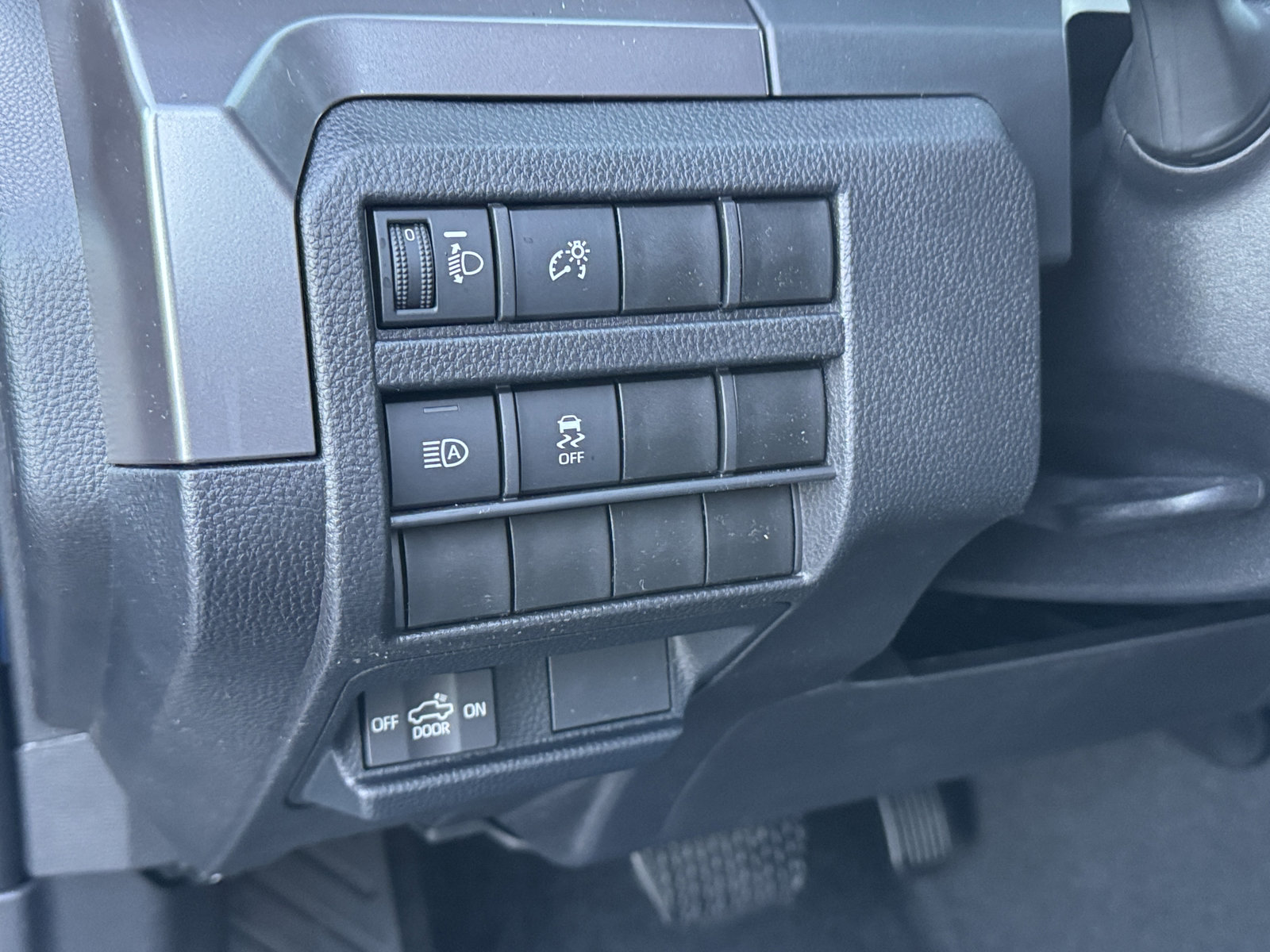 New 2026 Toyota Tacoma SR5 AWD/4WD image 17