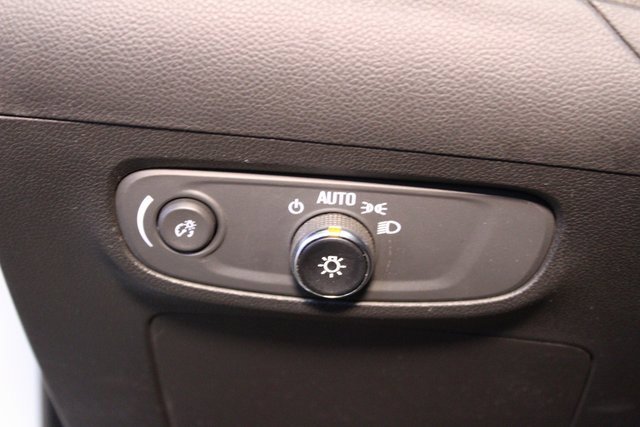 Used 2024 Buick Encore GX Sport Touring image 19