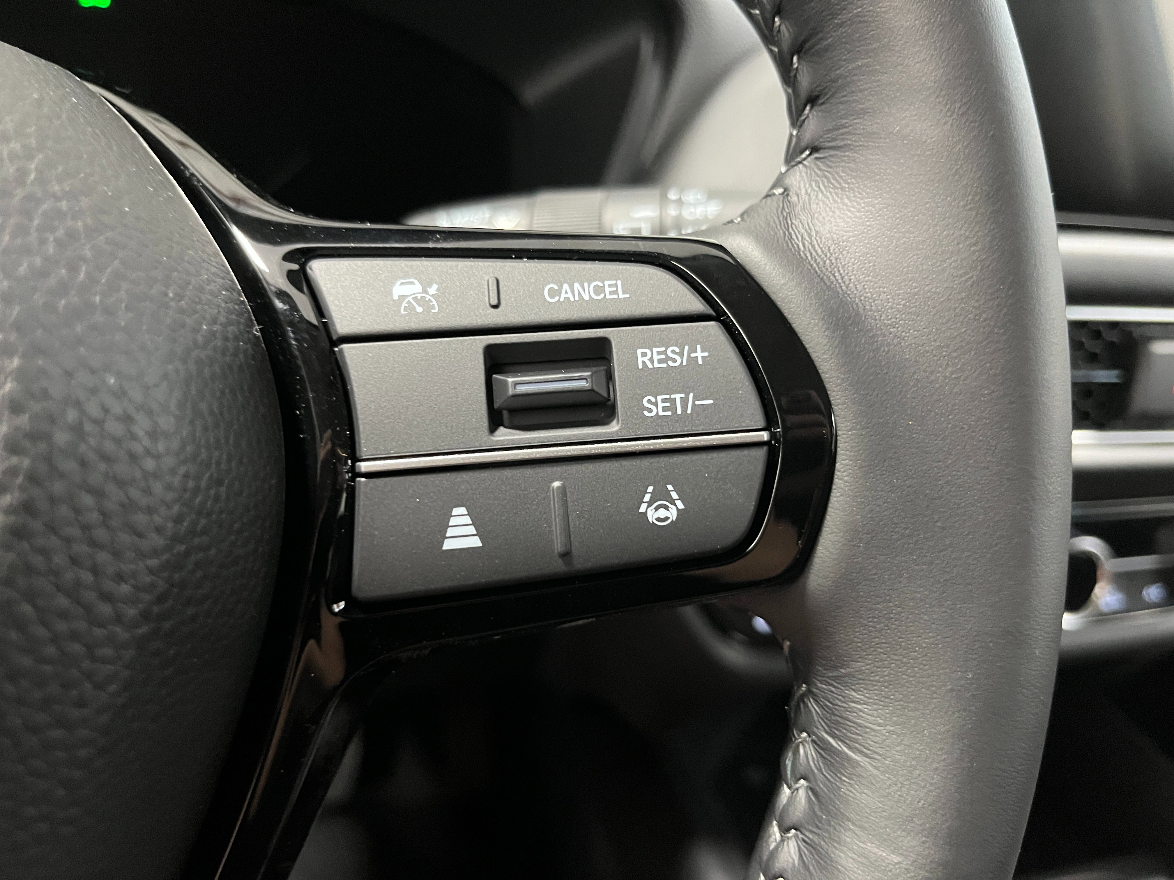 New 2026 Honda HR-V EX-L image 18