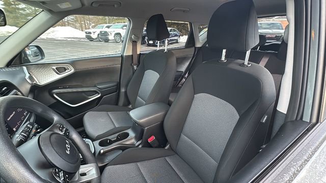 Used 2024 Kia Soul LX w/ Option Group 015 image 29