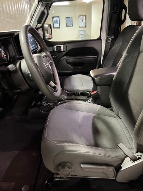 Used 2024 Jeep Wrangler Sport S image 12