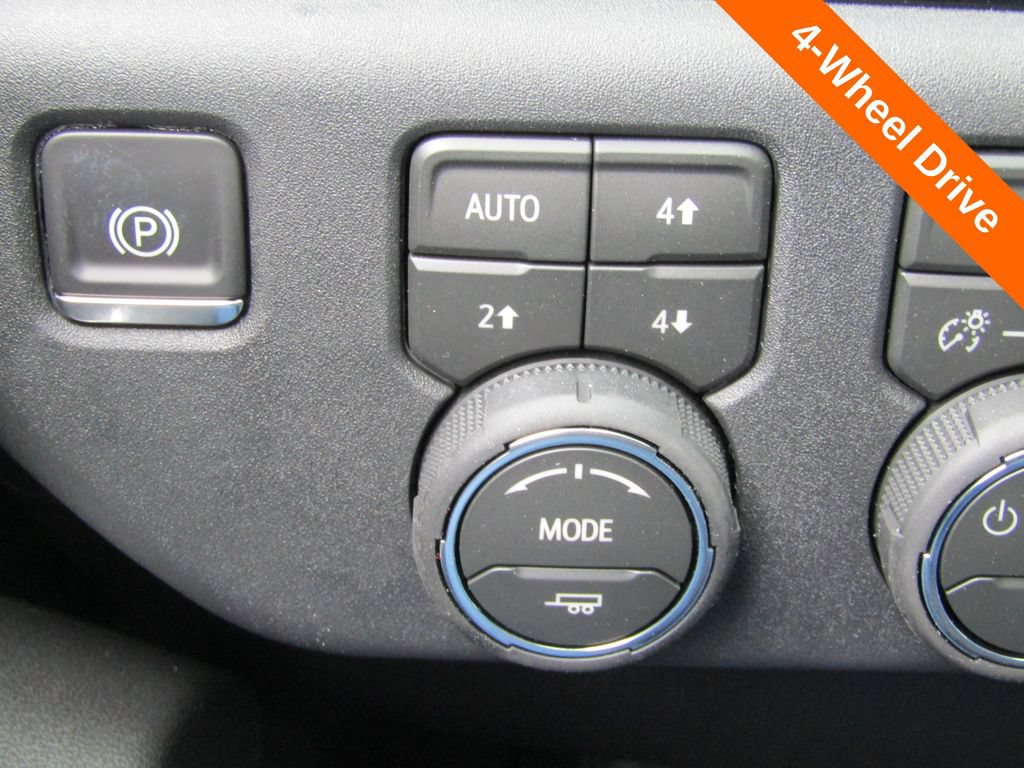 New 2026 Chevrolet Silverado 3500 LTZ w/ LTZ Convenience Package AWD/4WD image 9