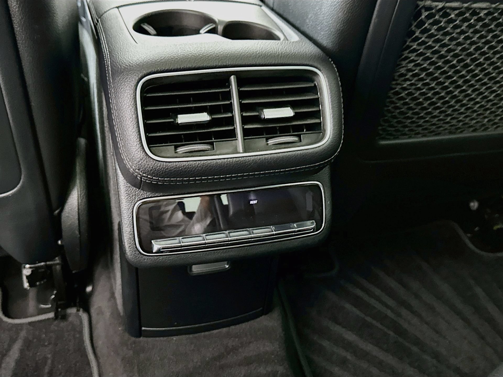 Used 2020 Mercedes-Benz GLS 450 4MATIC image 28