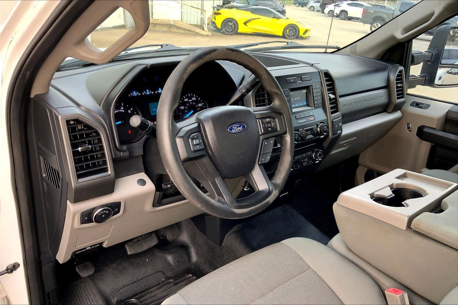 Used 2018 Ford F350 XL w/ Power Equipment Group RWD image 16