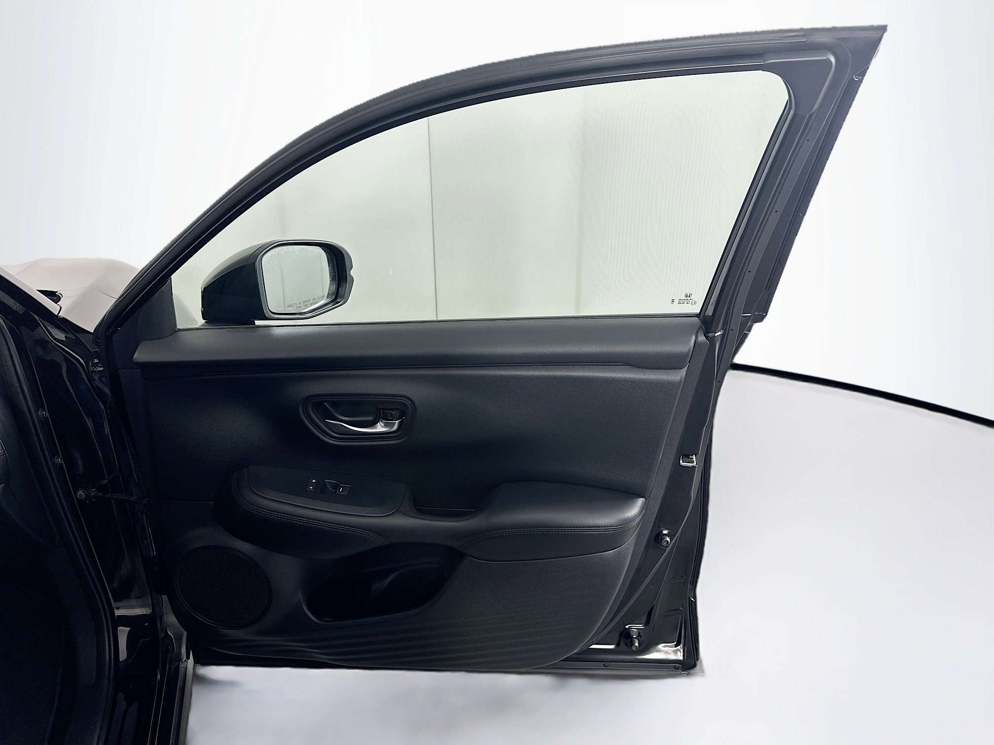 Used 2025 Honda HR-V LX image 29