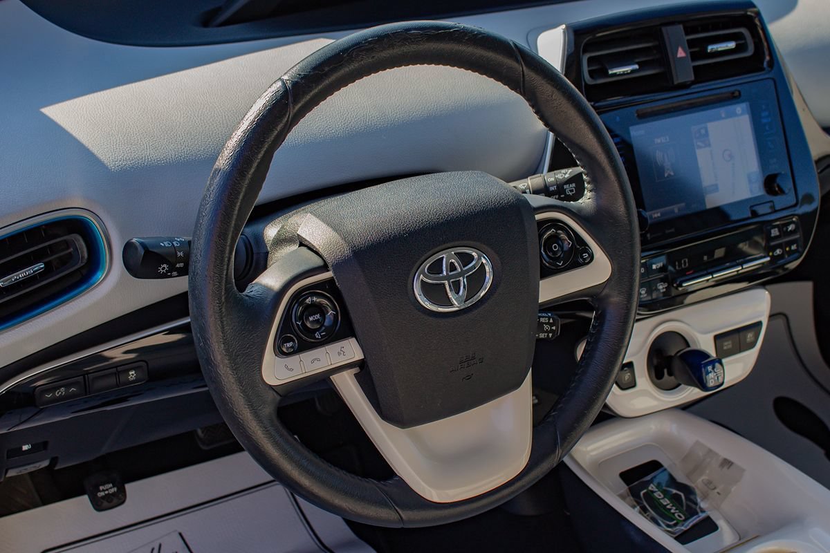 Used 2016 Toyota Prius Four FWD image 21