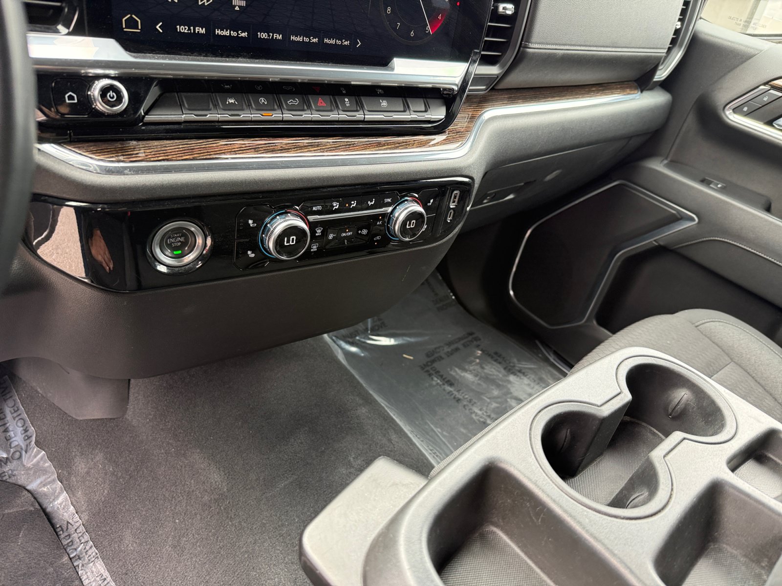 Used 2023 GMC Sierra 1500 Elevation AWD/4WD image 13