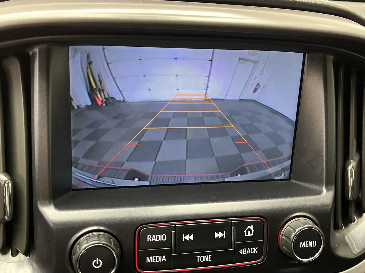 Used 2015 GMC Canyon SLE AWD/4WD image 5