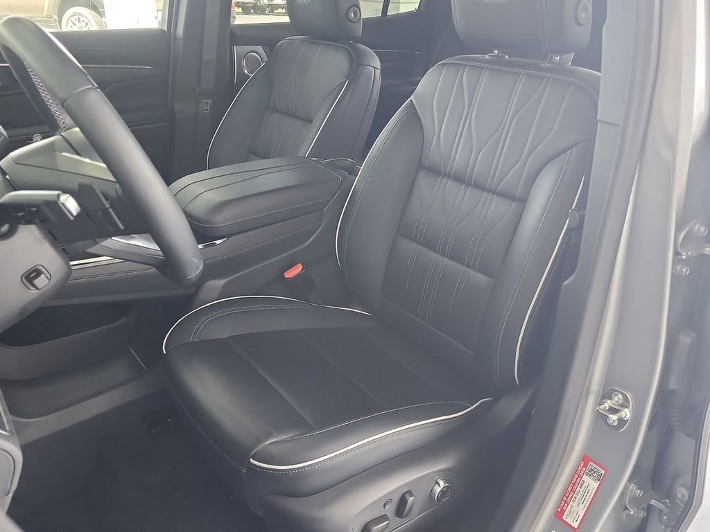 Certified 2025 Buick Enclave Avenir w/ Super Cruise Package image 20