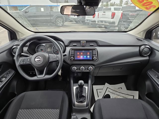 Used 2023 Nissan Versa S image 4
