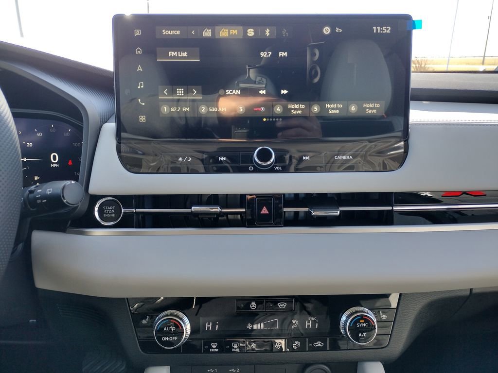 New 2026 Mitsubishi Outlander SE image 4