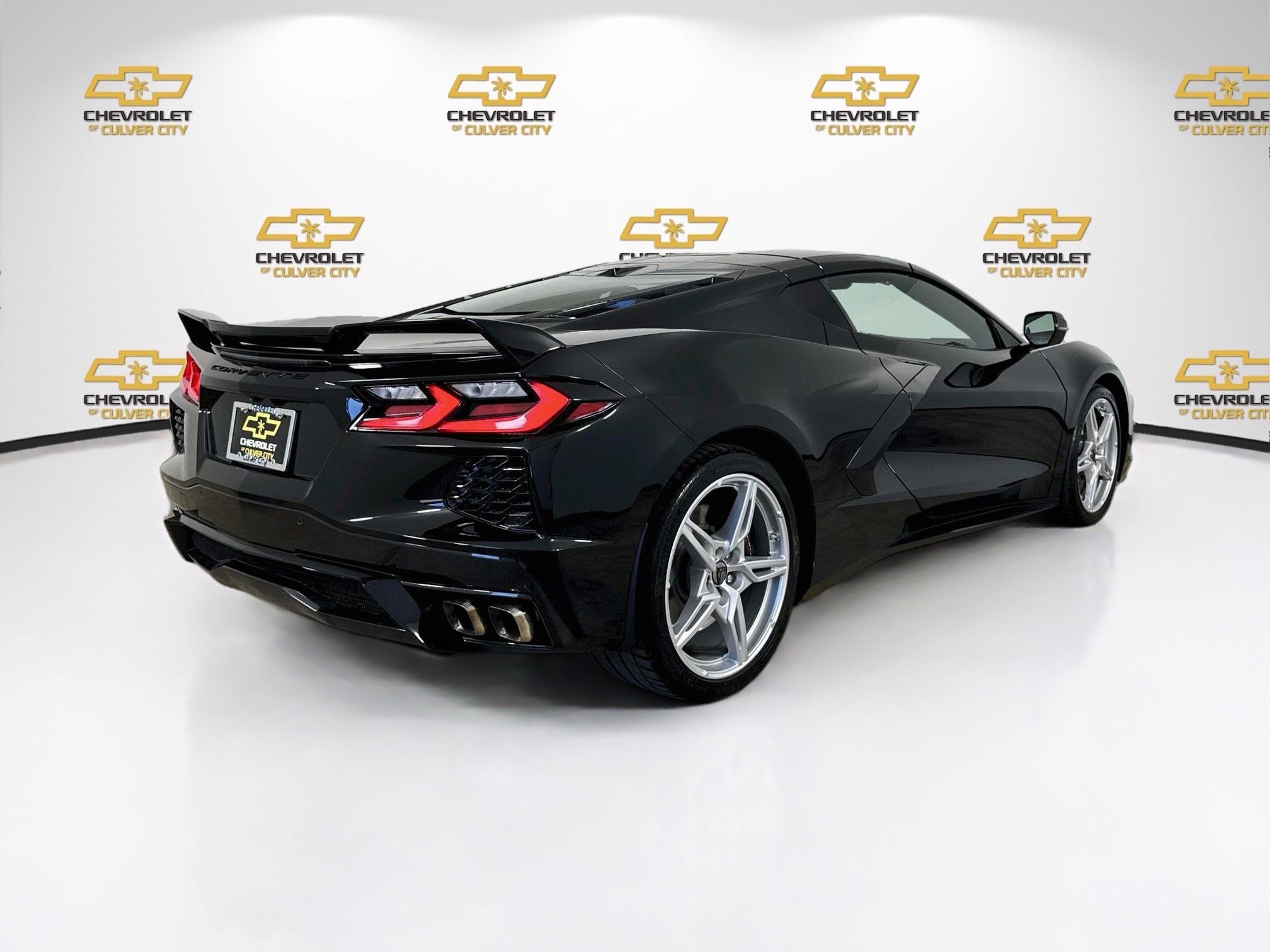 Used 2024 Chevrolet Corvette Stingray Coupe w/ Z51 Performance Package RWD image 8