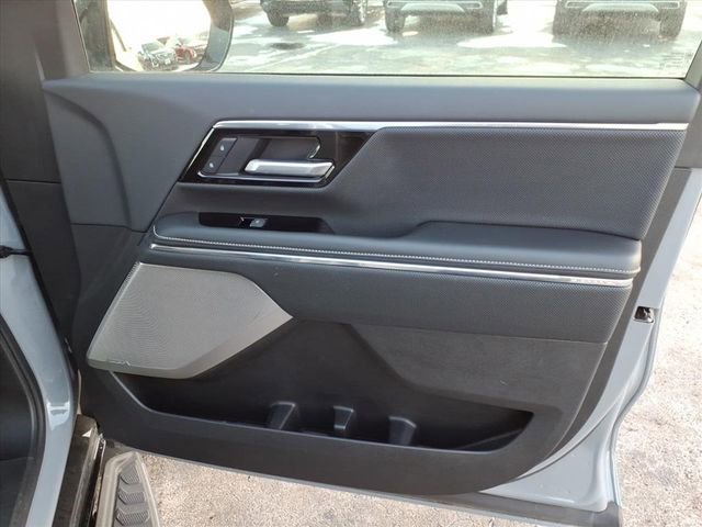 Used 2025 GMC Sierra EV Denali image 30