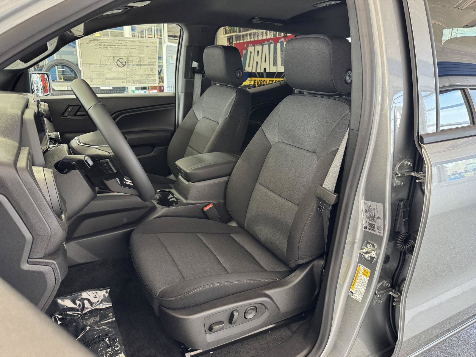 New 2026 Chevrolet Colorado W/T w/ WT Custom Package AWD/4WD image 24