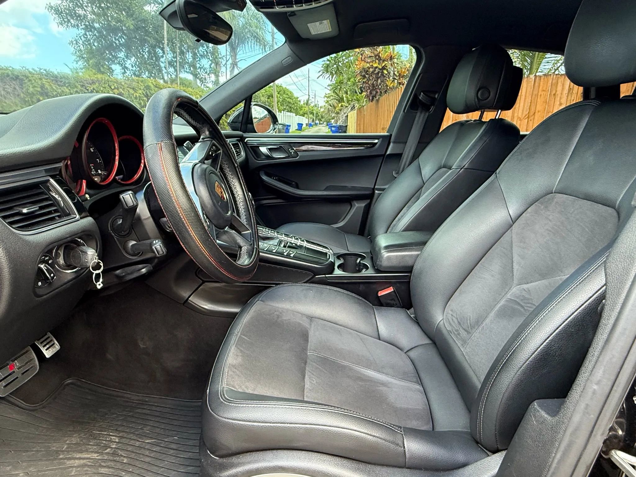 Used 2017 Porsche Macan image 8