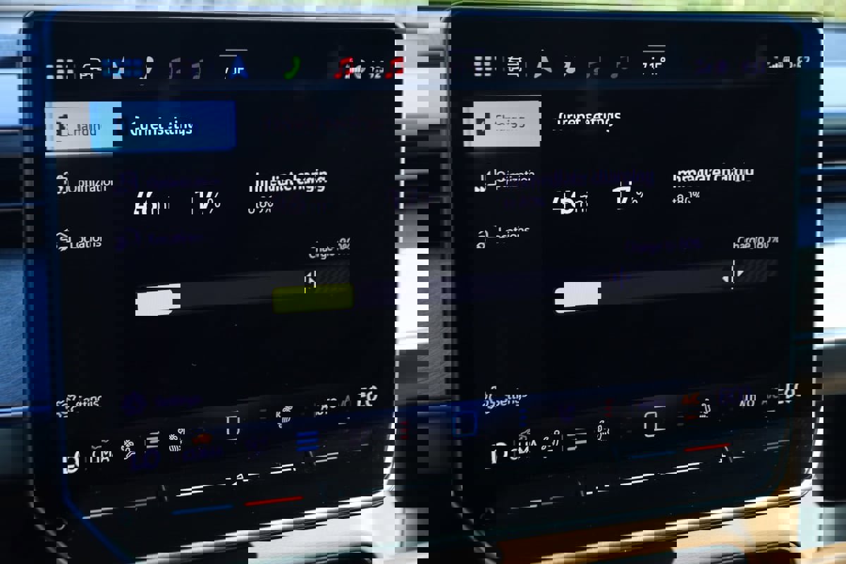 Used 2025 Volkswagen ID. Buzz Pro S image 52