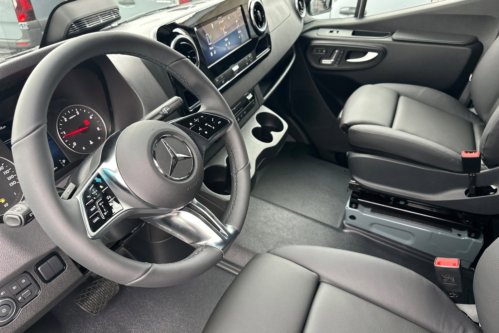 New 2026 Mercedes-Benz Sprinter 2500 image 10