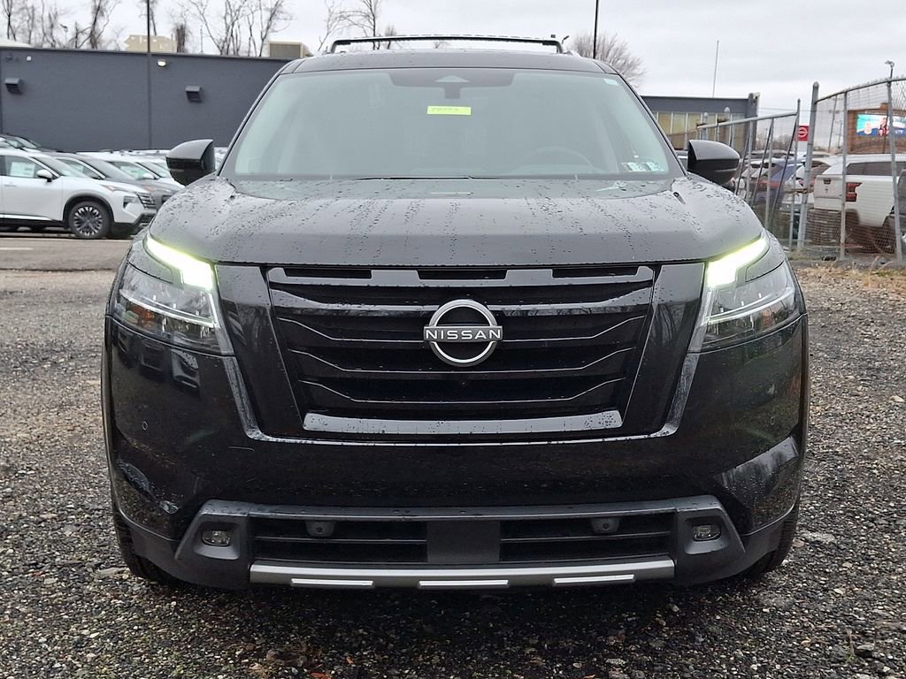 Used 2023 Nissan Pathfinder Platinum w/ Lighting Package (N93) image 2