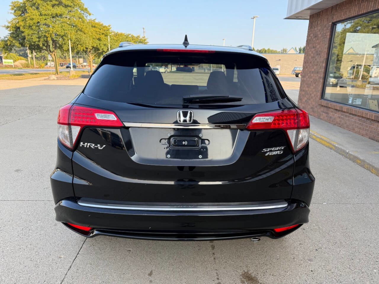 Used 2021 Honda HR-V Sport image 4