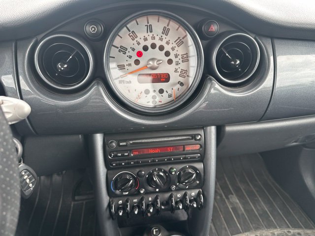 Used 2004 MINI Cooper S FWD image 11