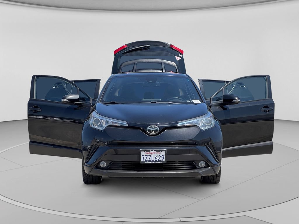 Used 2018 Toyota C-HR XLE FWD image 29