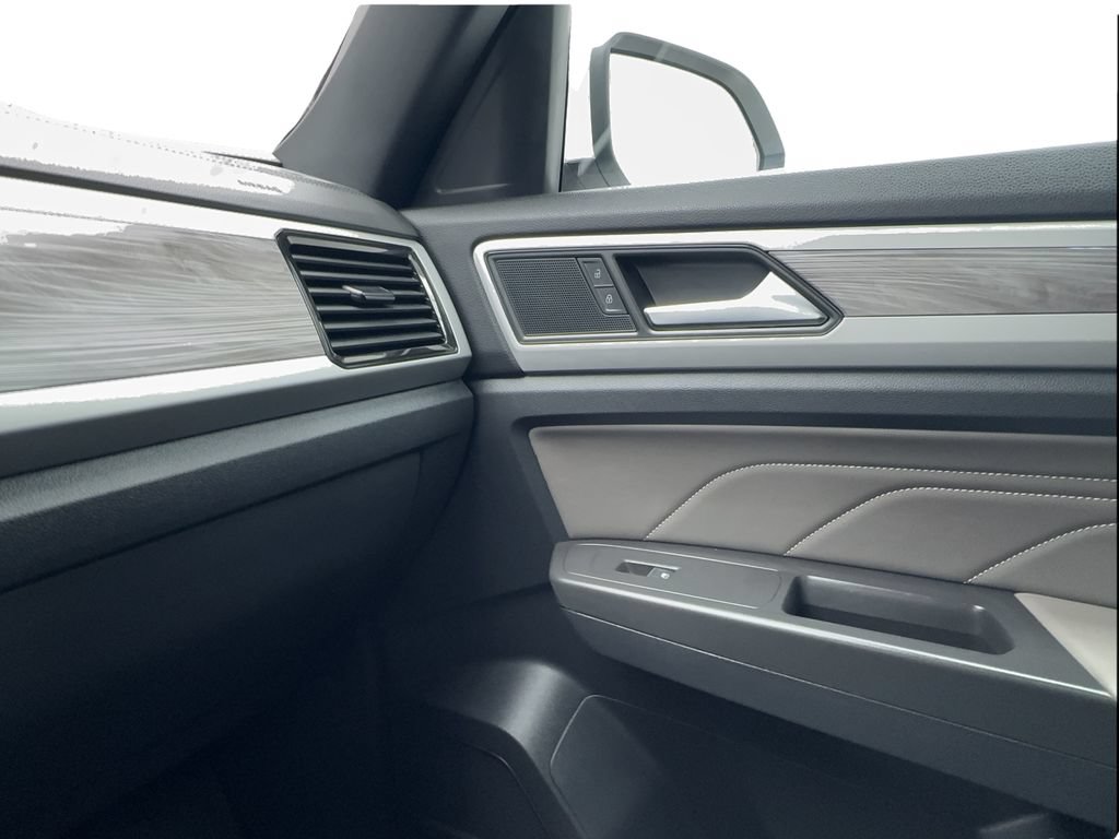 Used 2023 Volkswagen Atlas Cross Sport SE w/ Panoramic Sunroof Package FWD image 48