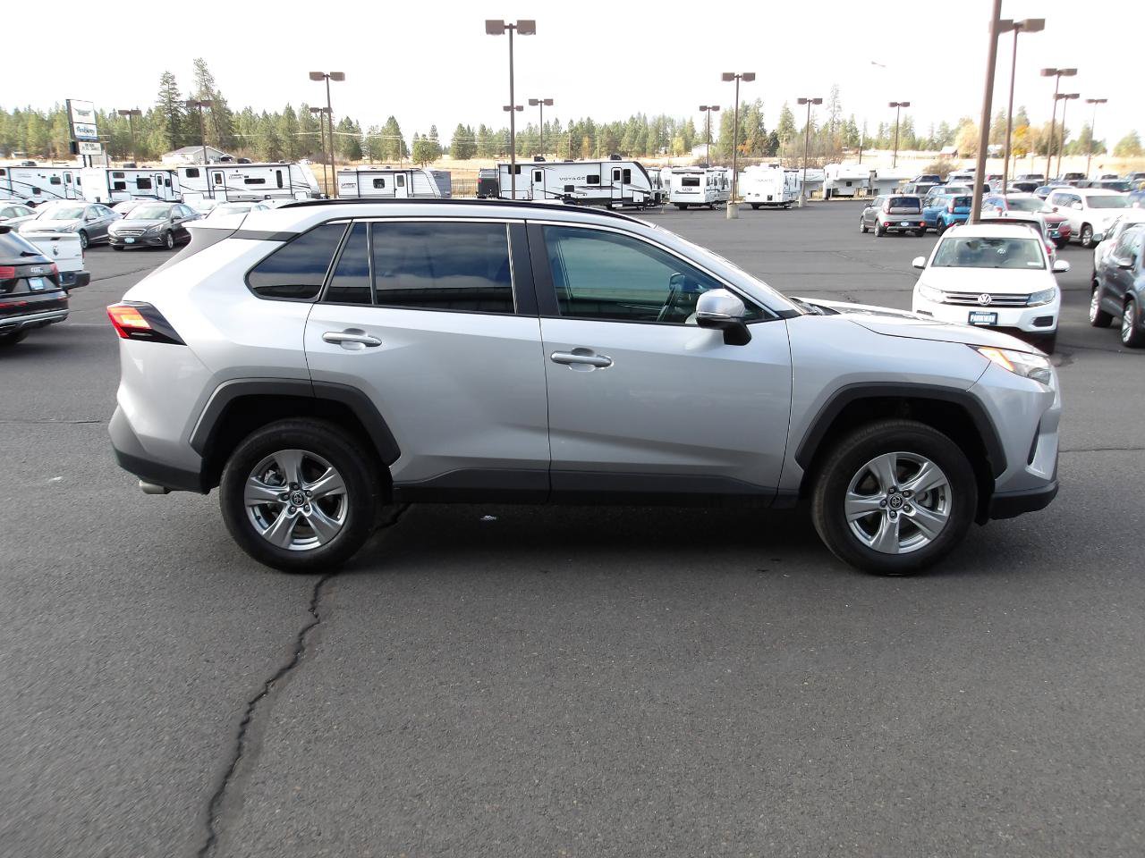 Used 2023 Toyota RAV4 XLE FWD image 6
