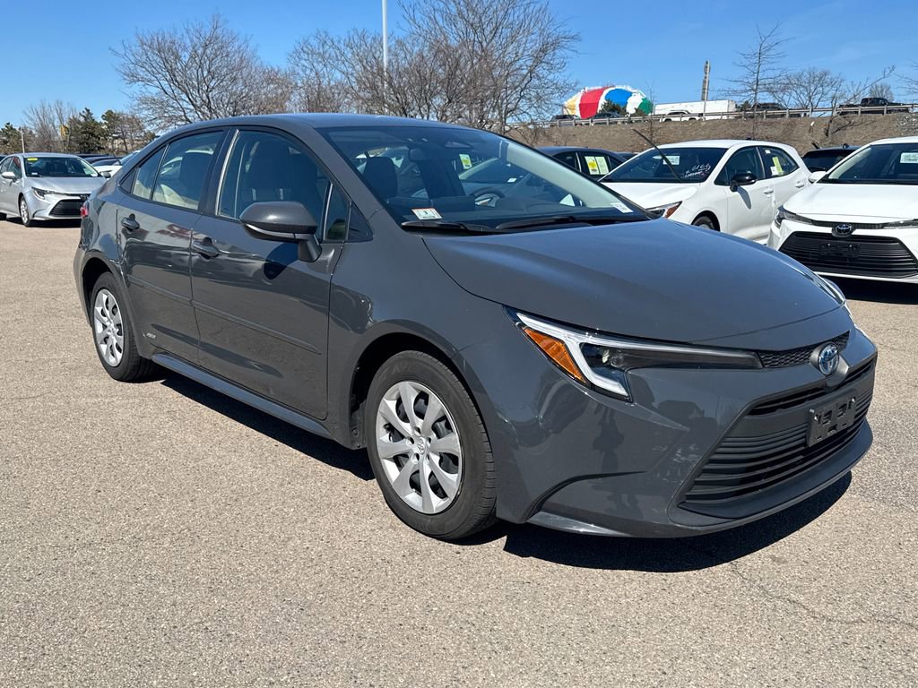 Used 2024 Toyota Corolla LE image 9