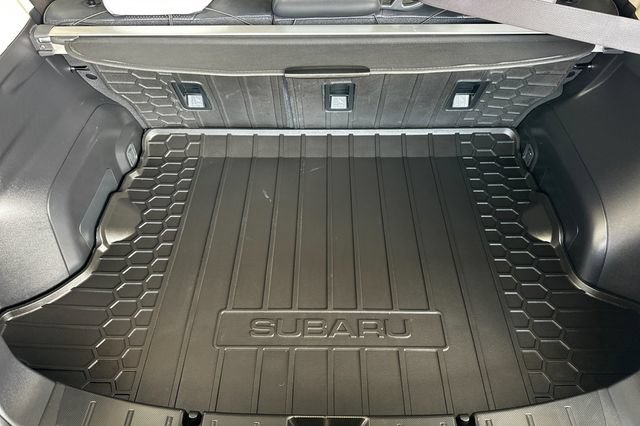 Used 2023 Subaru Crosstrek 2.5i Limited AWD/4WD image 17