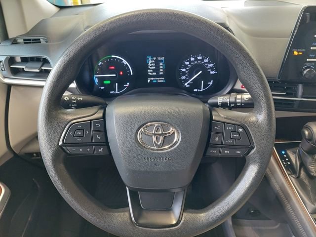 Certified 2022 Toyota Sienna LE image 24