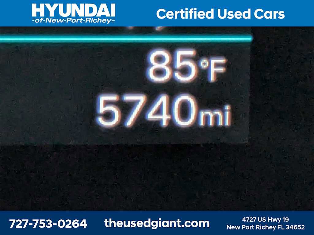 Used 2025 Hyundai Tucson SE image 29