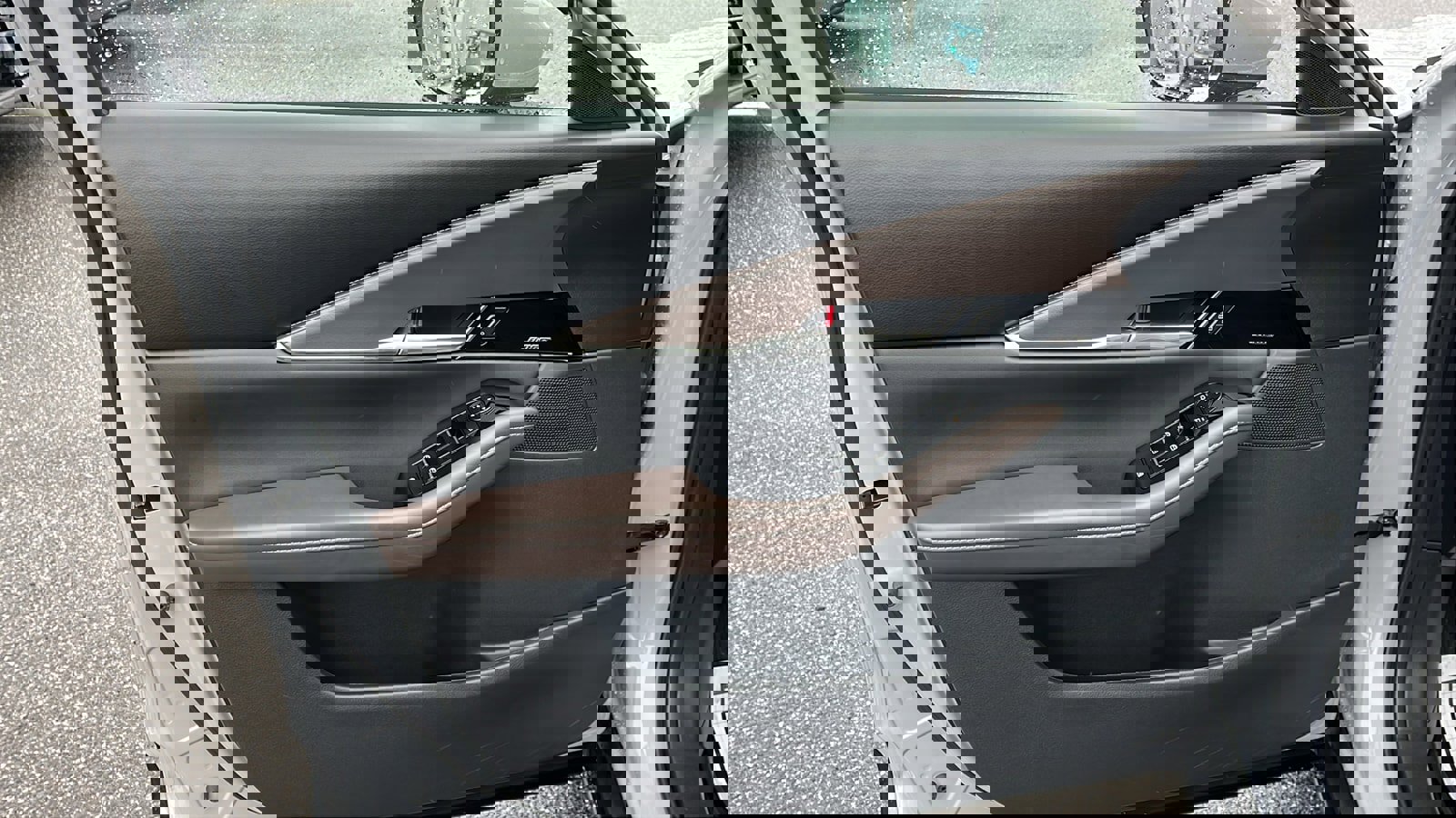 Certified 2025 MAZDA CX-30 AWD 2.5 S w/ Premium Package image 9