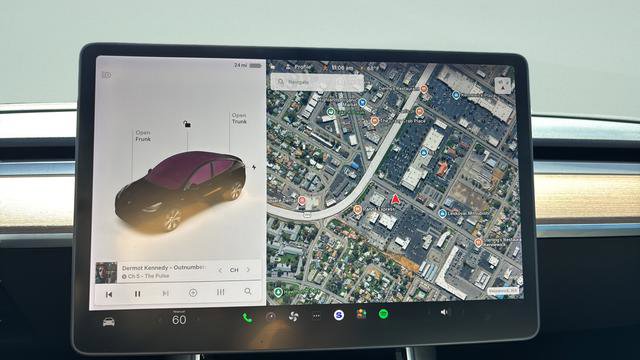 Used 2021 Tesla Model Y Long Range AWD/4WD image 14