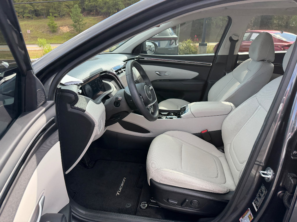 Used 2024 Hyundai Tucson SEL w/ Convenience Package FWD image 13
