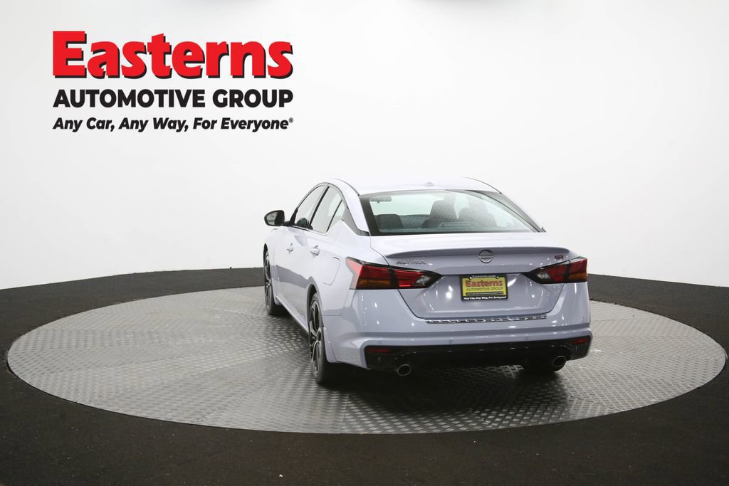 Used 2023 Nissan Altima 2.5 SR FWD image 39