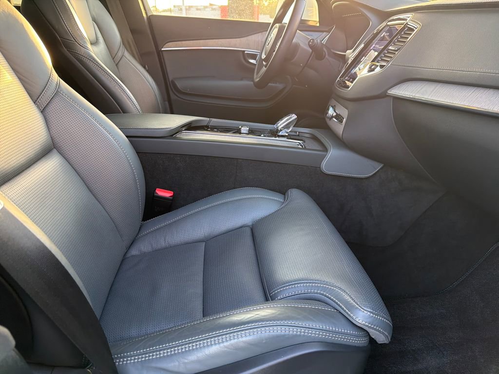 Used 2023 Volvo XC90 B6 Ultimate w/ Protection Package Premier AWD/4WD image 42