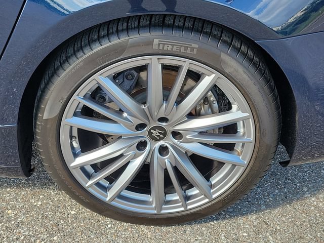 Used 2022 Maserati Quattroporte Modena RWD image 9
