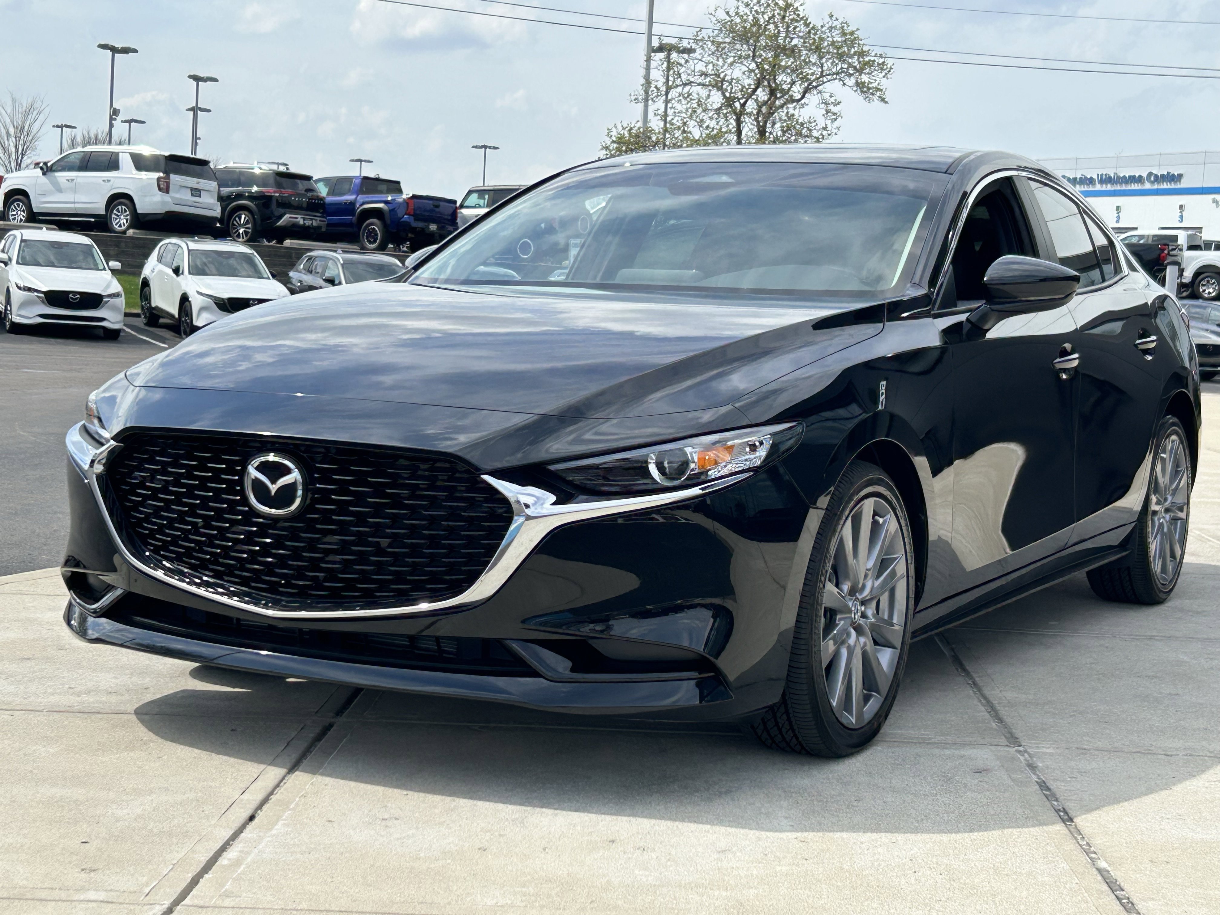 Used 2025 MAZDA MAZDA3 s image 3