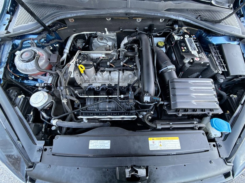 Used 2021 Volkswagen Golf 4-Door image 18