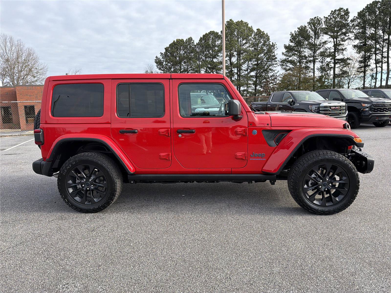 Used 2025 Jeep Wrangler Backcountry image 5