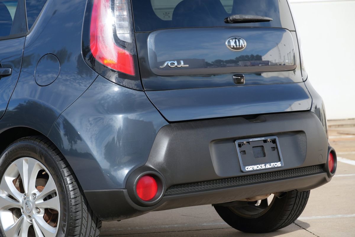 Used 2015 Kia Soul + w/ Primo Package FWD image 32