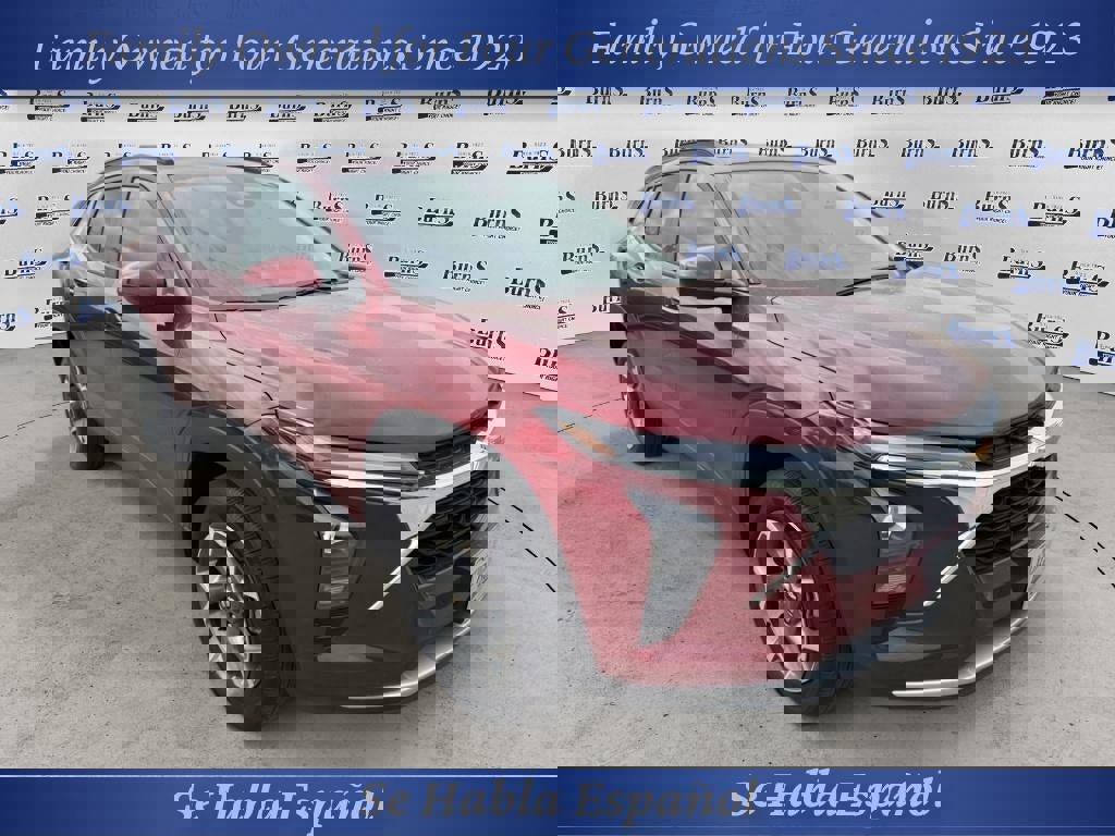 Used 2025 Chevrolet Trax LT w/ LT Convenience Package FWD image 1