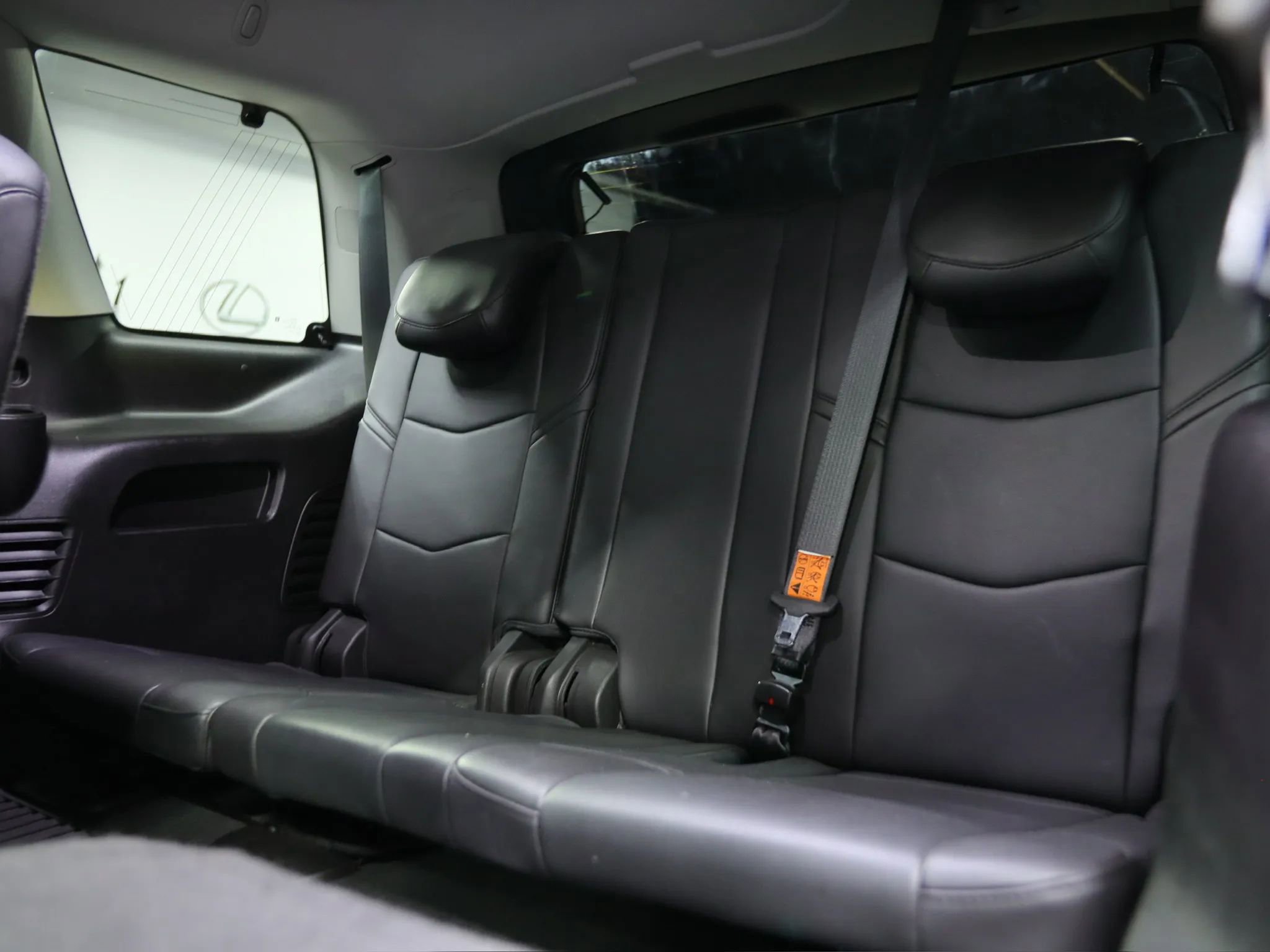 Used 2017 Cadillac Escalade Luxury image 31