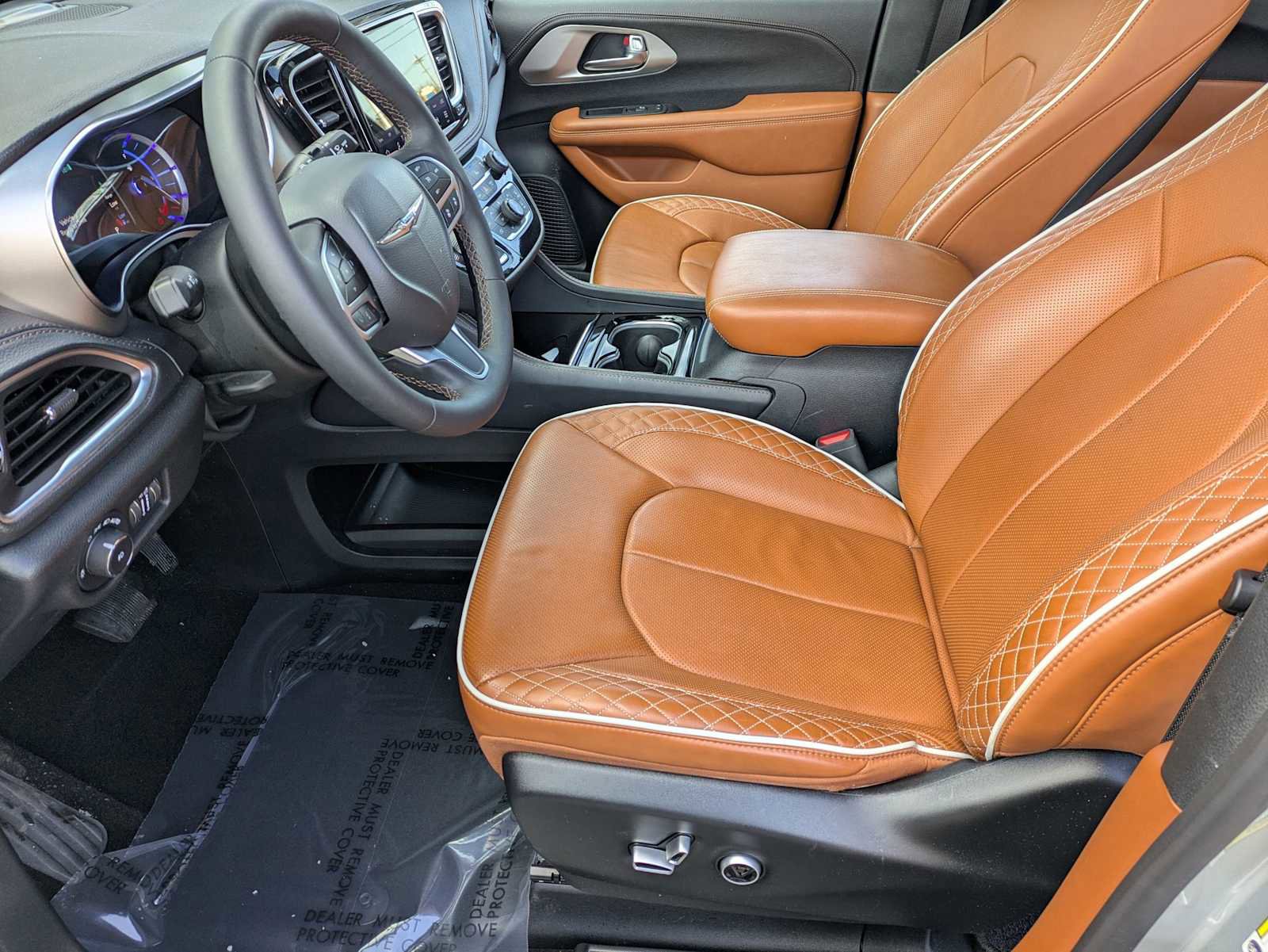 Used 2024 Chrysler Pacifica Pinnacle image 15